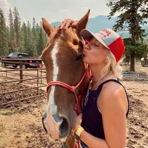 Meet your Posher, Anna